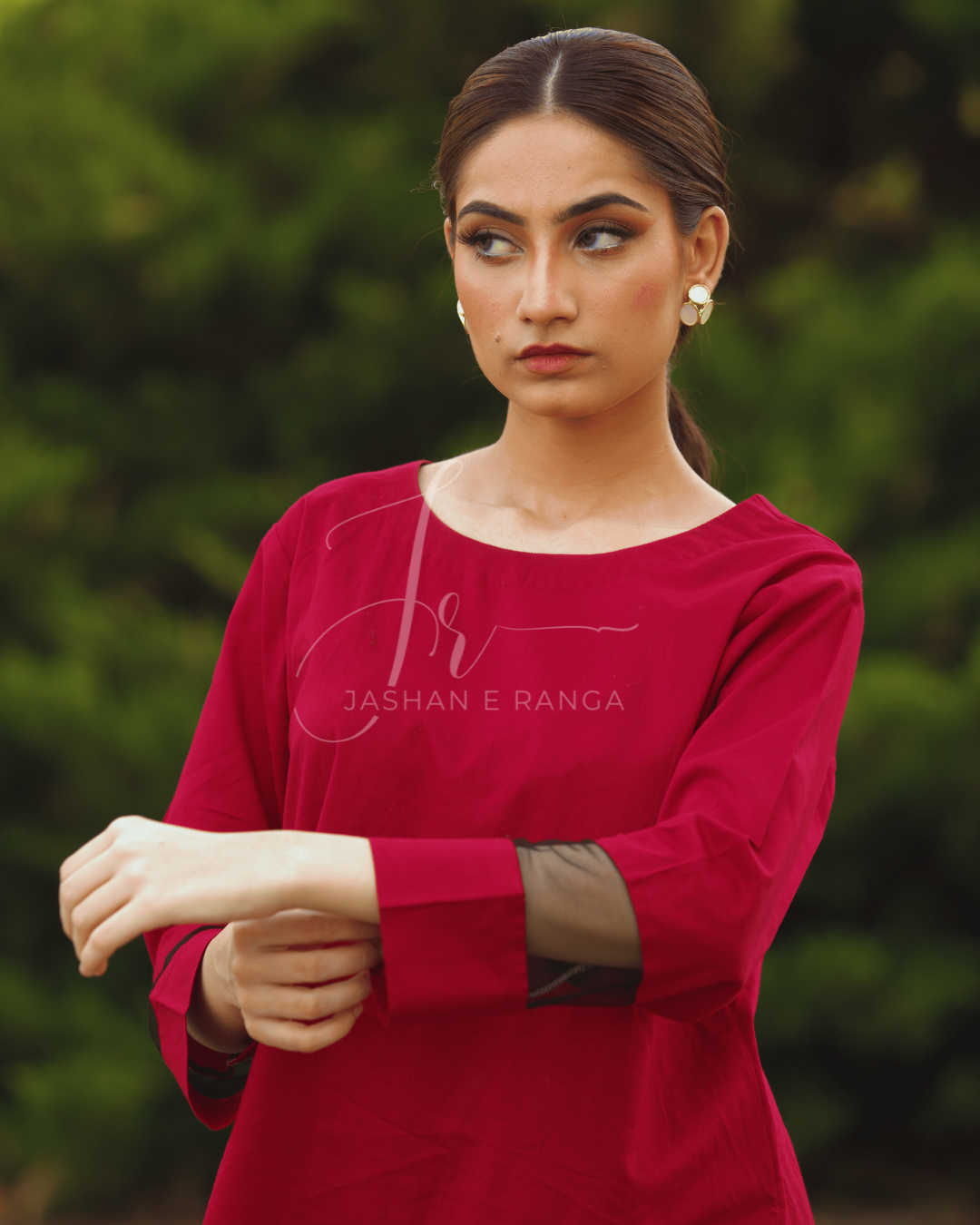 Crimson Net Luxe