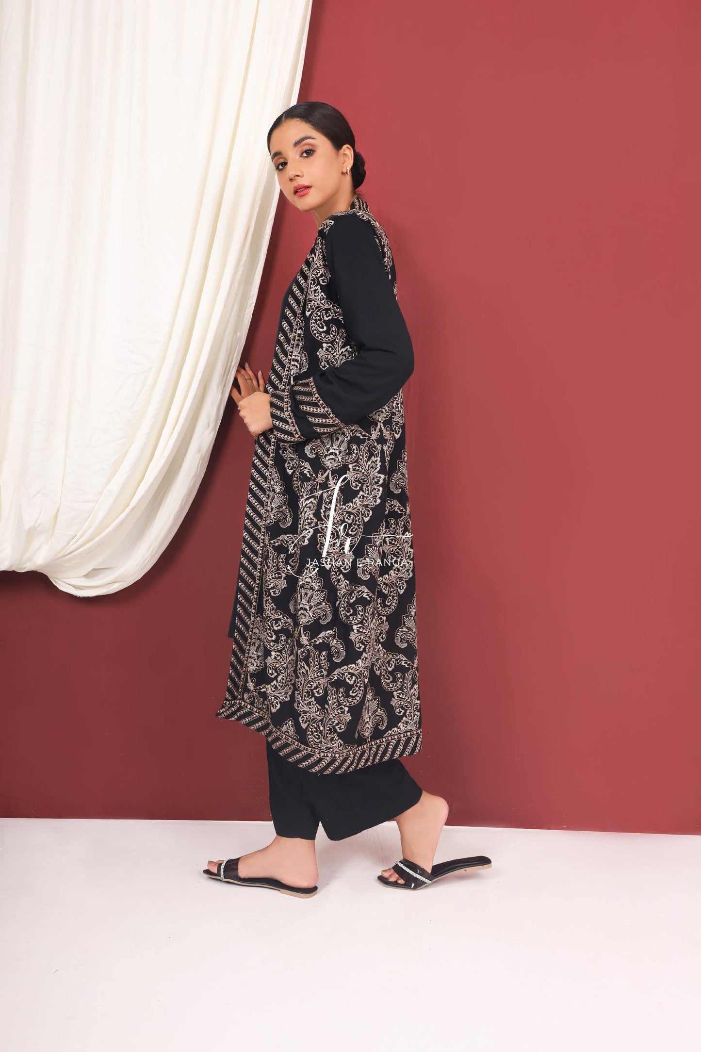 Black Barkan (3- Piece Ready to Wear)