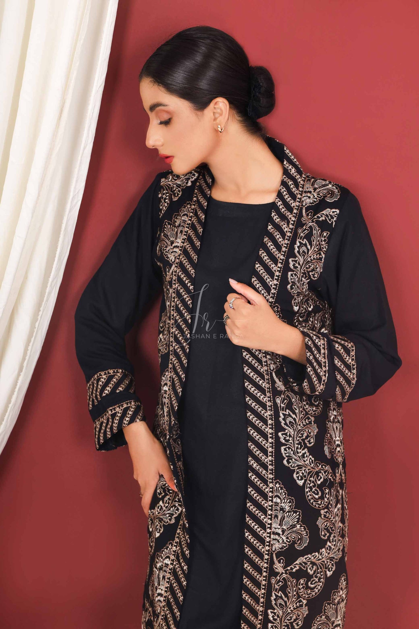 Black Barkan (3- Piece Ready to Wear)