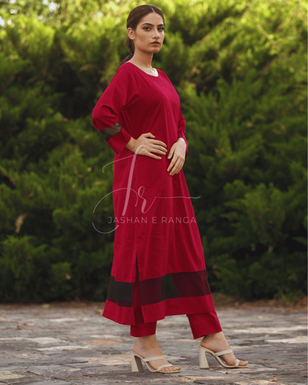 Crimson Net Luxe