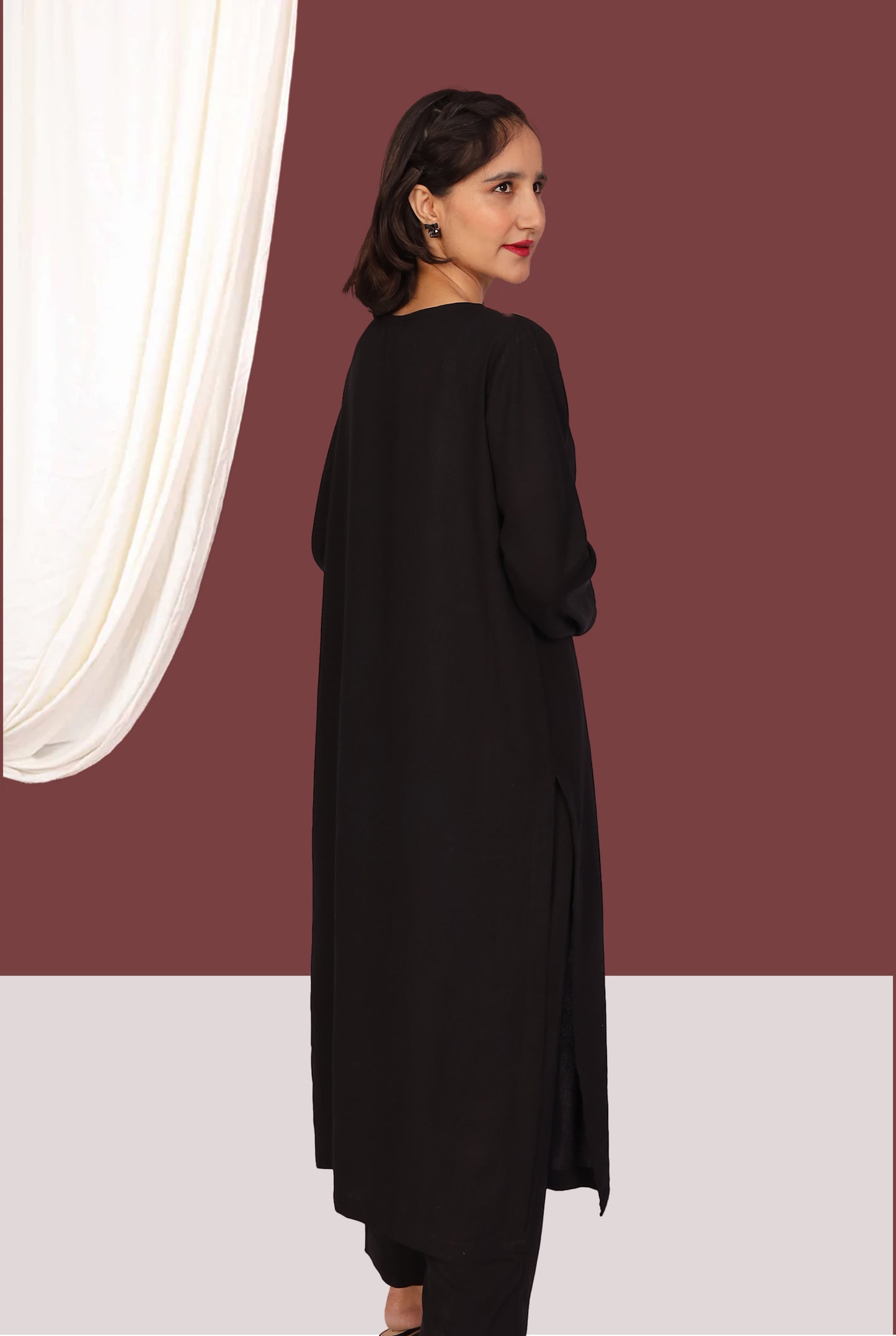 Black Elegant Karandi (2- Piece Ready to Wear)