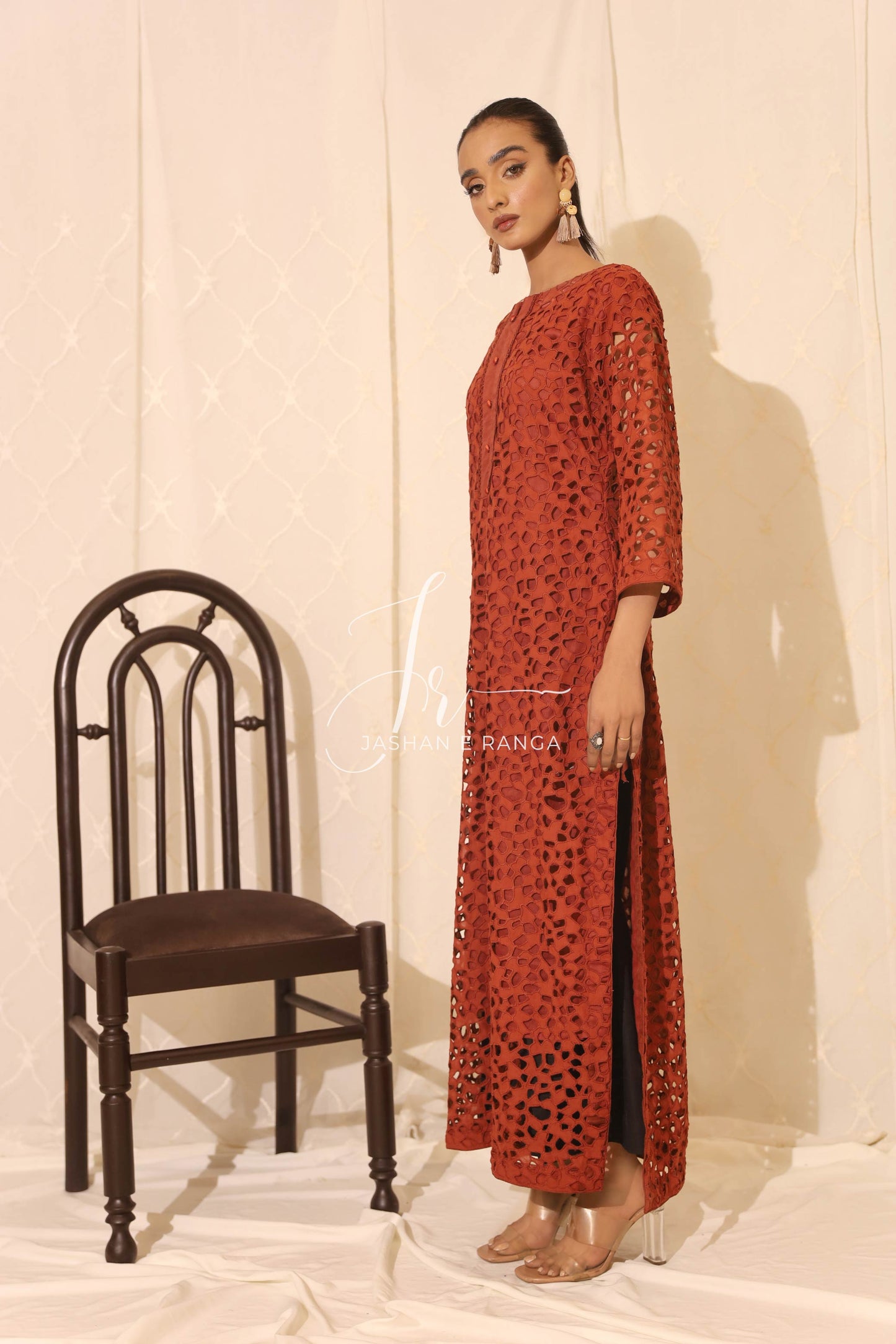 Deep in mud (2-piece ready to wear)