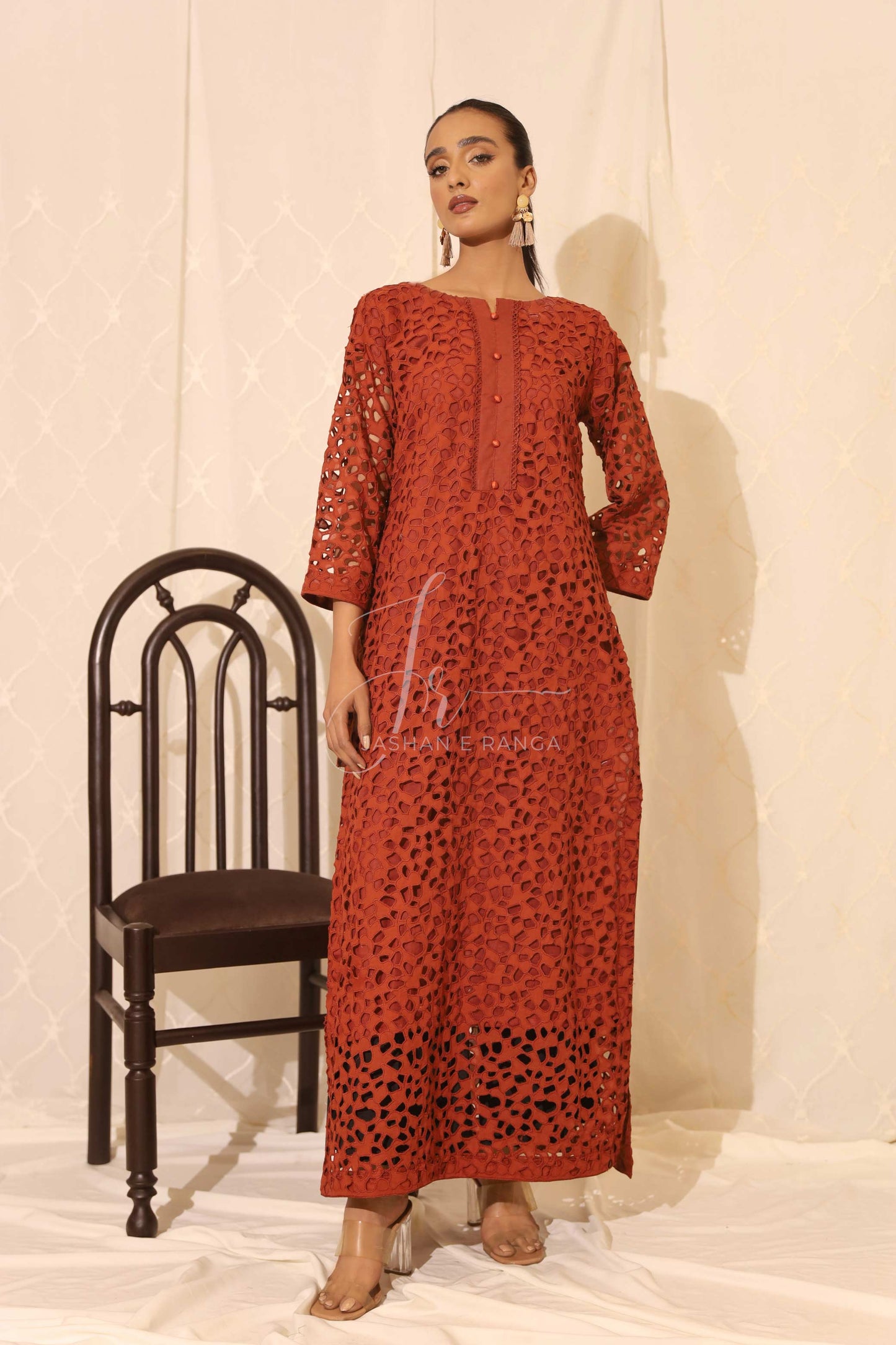 Deep in mud (2-piece ready to wear)