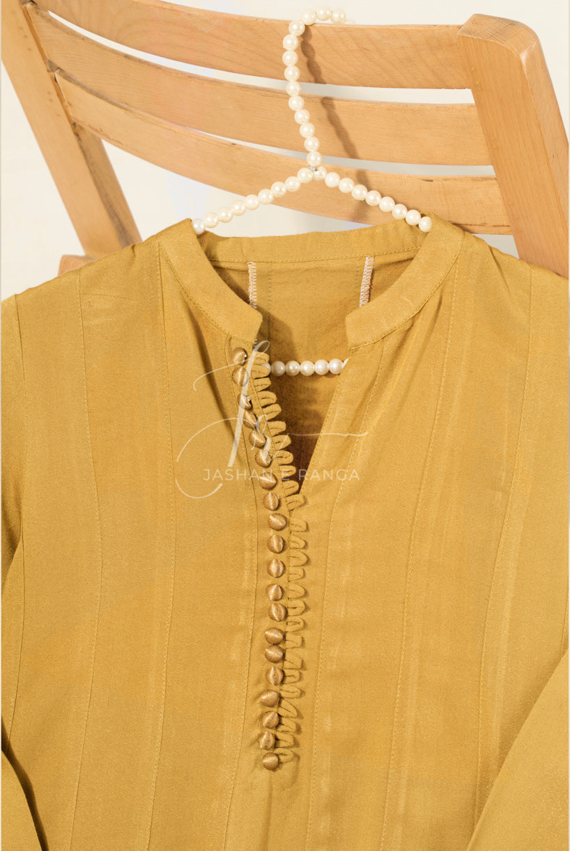Flare Me Mustard Lawn