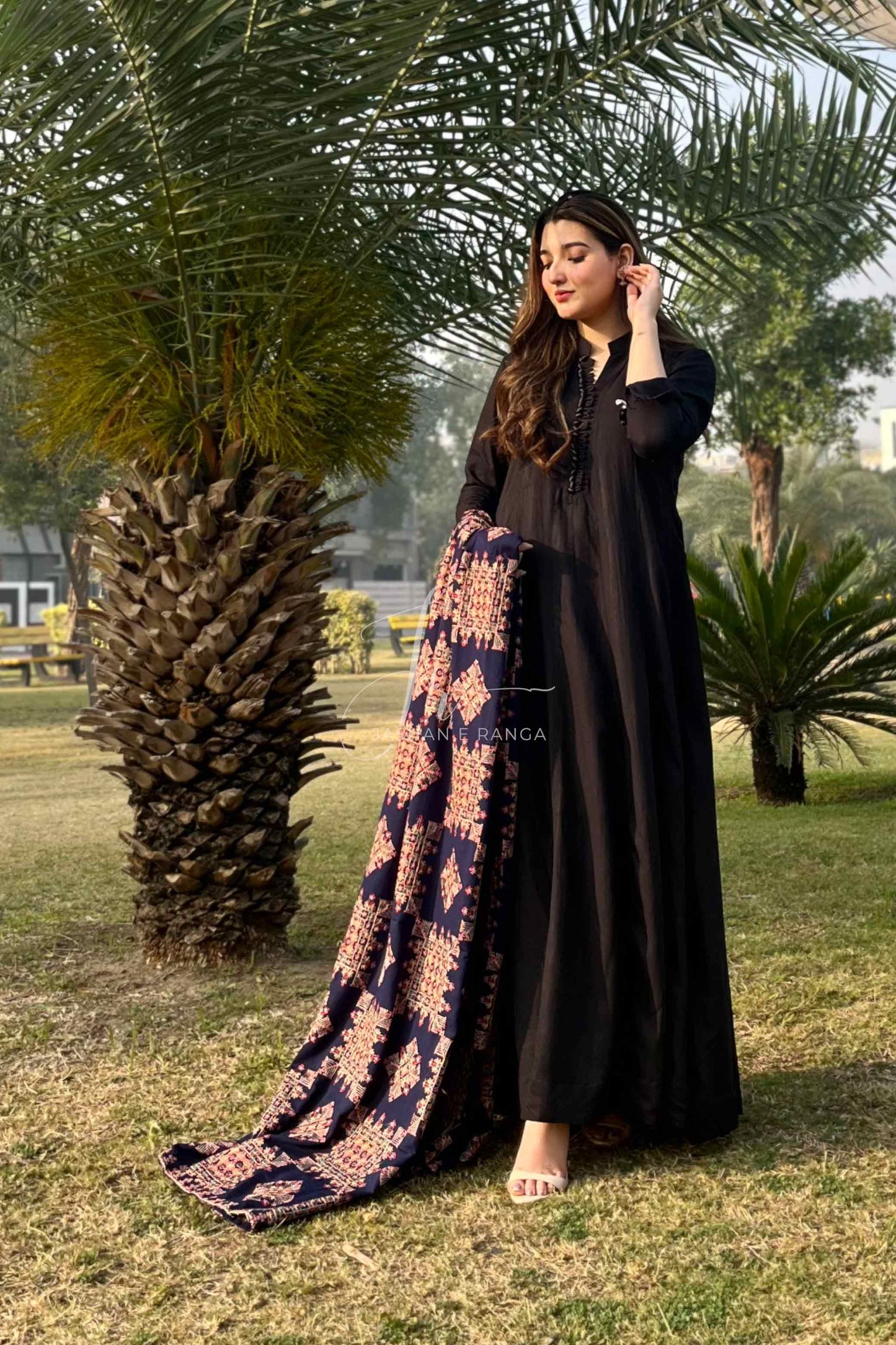 Full Black Karandi Embroidered Shawl