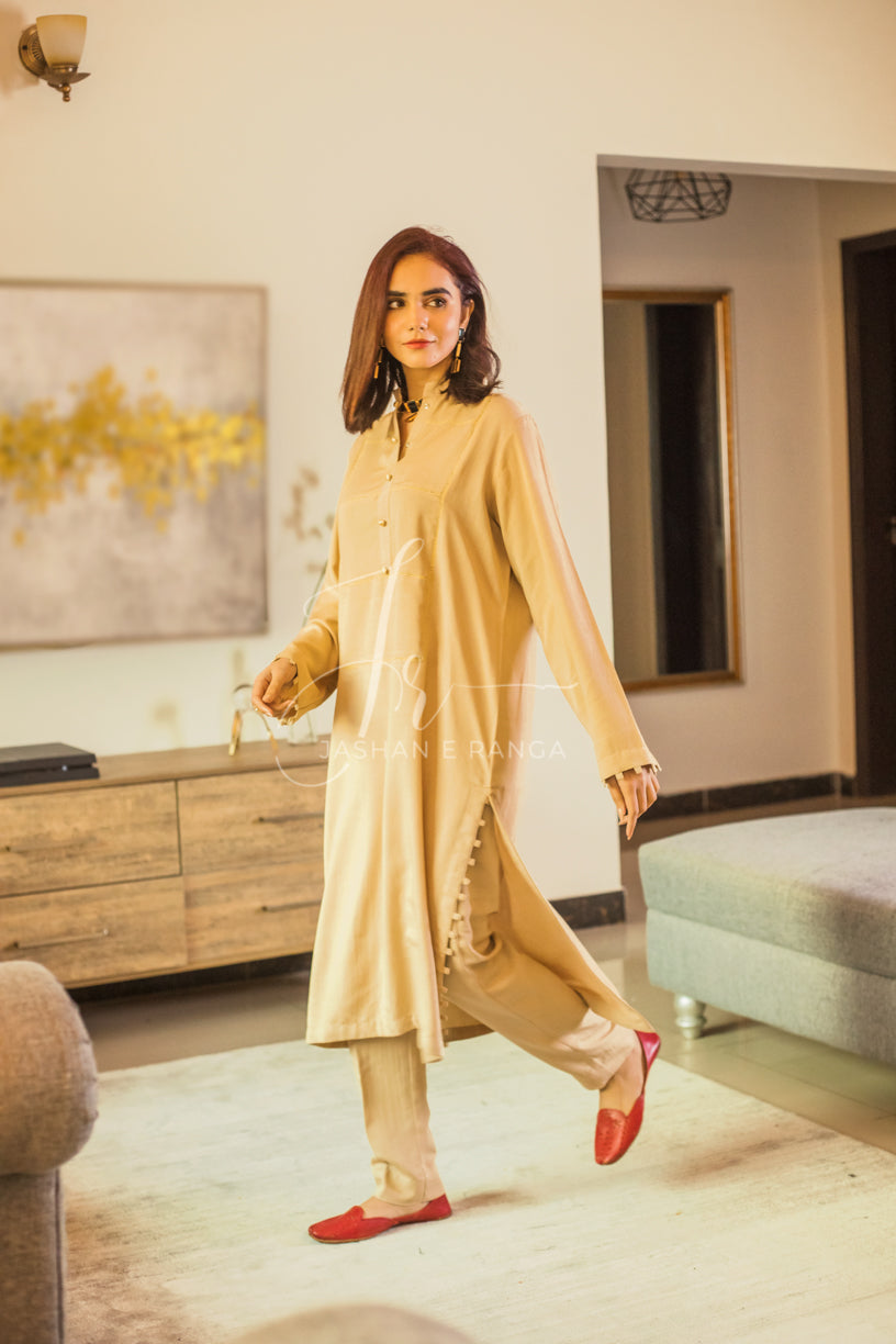 Collar Beige (2 Pc Ready to Wear) Lawn